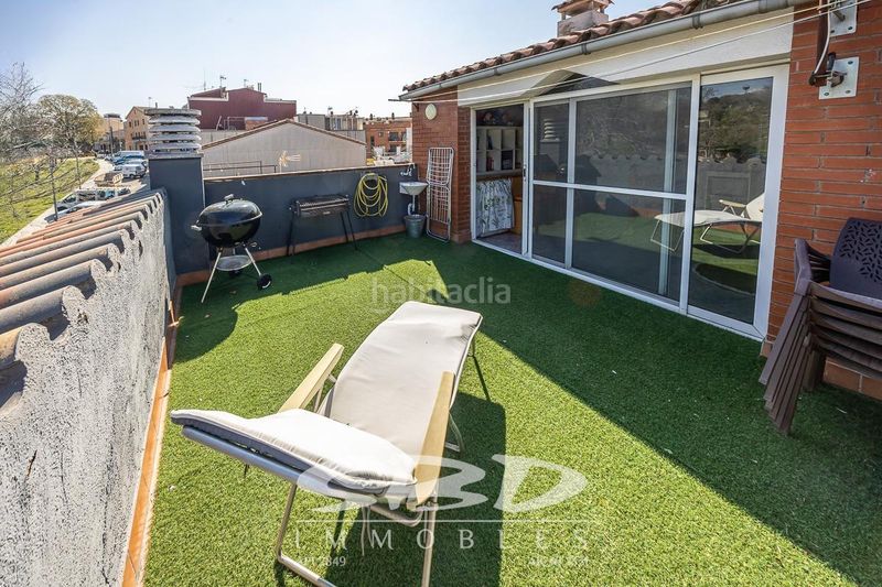 Foto e2a26050-1890-4d1e-a052-d075346ed70c. Casa amb aparcament a Serra d'en Camaró Sabadell