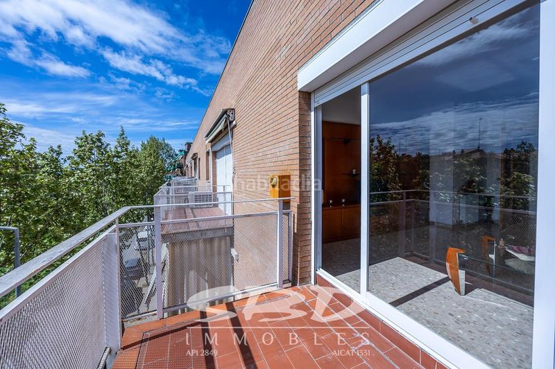 Foto 62df21db-4d28-452b-bfd4-95c3212f179f. Pis amb aparcament a Can Deu Sabadell