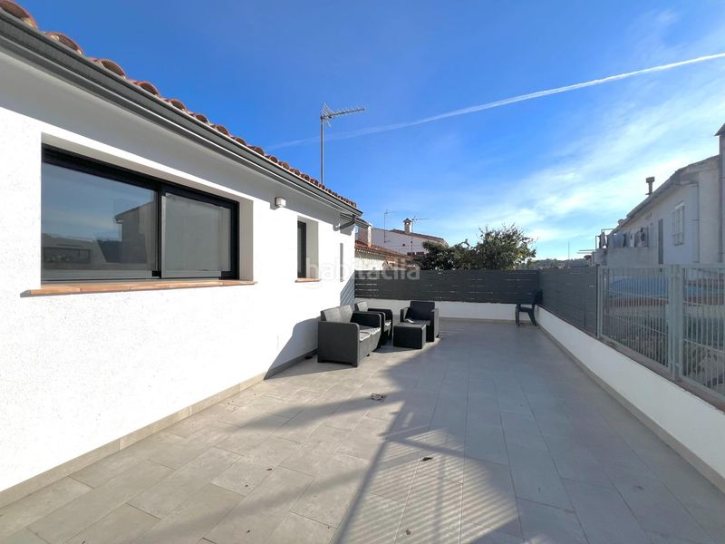 Foto 21a077e0-3b13-42f2-a6ca-1f1907674781. Casa a Eixample Sant Feliu de Guíxols