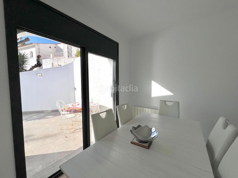 Foto b3a1796a-604f-452c-928f-1f0c51ce51b6. Casa a Eixample Sant Feliu de Guíxols