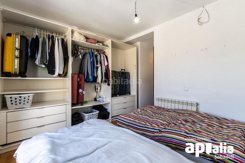 Foto 31c26883-61d1-4459-b19a-0f25d84526a0. Casa amb calefacció aparcament a Gràcia Sabadell