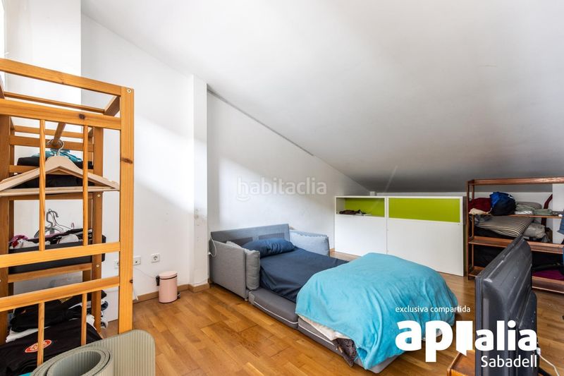 Foto ad9d2f2c-50c4-4ed9-b132-cdcb06c7252b. Casa amb calefacció aparcament a Gràcia Sabadell