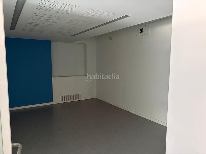 Foto d8073039-c654-4732-b03b-5d71ca1b4c61. Local comercial a Centre Sabadell