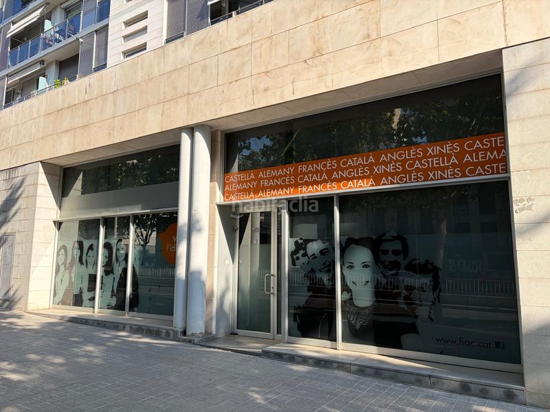 Foto f9c89ec8-2013-41b7-b969-182a59241f15. Local comercial a Centre Sabadell