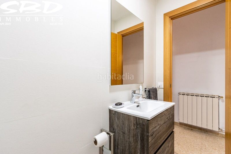 Foto d0337b79-8697-457d-8e3e-8970158f4cdd. Casa amb calefacció aparcament a Creu Alta Sabadell