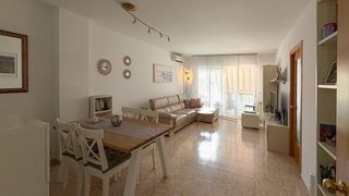 Pis a Vilartagues-Tueda de Dalt. Amplia vivienda de 3 dormitorios con dos balcones