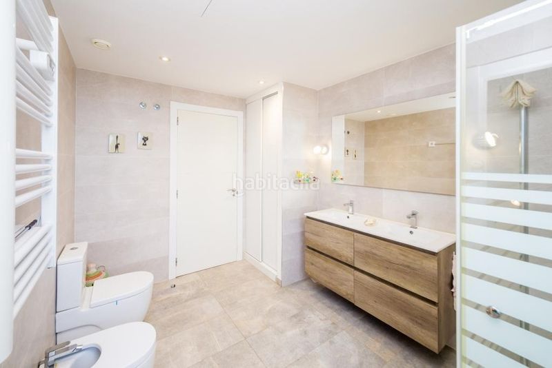 Foto b86c34cb-3b4b-44a2-9a5b-d8569f2e8e43. Casa amb aparcament piscina a Urbanitzacions Platja d´Aro