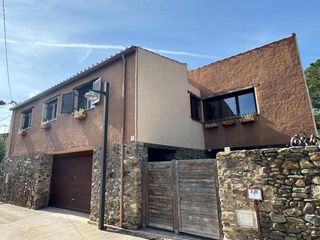 Casa in La Vila. Casa independiente en una exclusiva y tranquila urbanización res