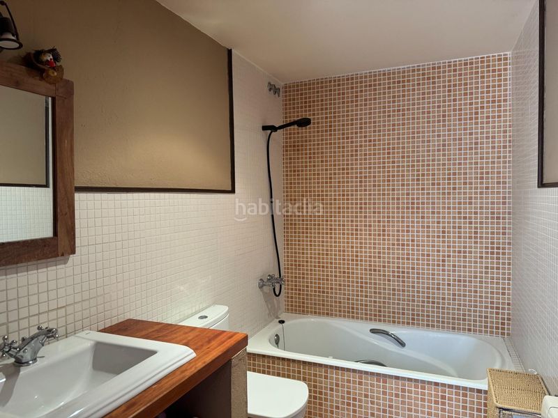 Foto a4ad4f80-655f-4412-92a4-6765fde08a3b. Casa amb calefacció aparcament a La Vila Llançà