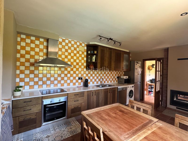 Foto ad1d7b23-7850-494a-bd48-5c0e5e8c71bc. Casa amb calefacció aparcament a La Vila Llançà