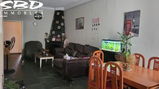 Casa  Carretera caldes de. Casa de 4,93m de fachada para actualizar a tu gusto