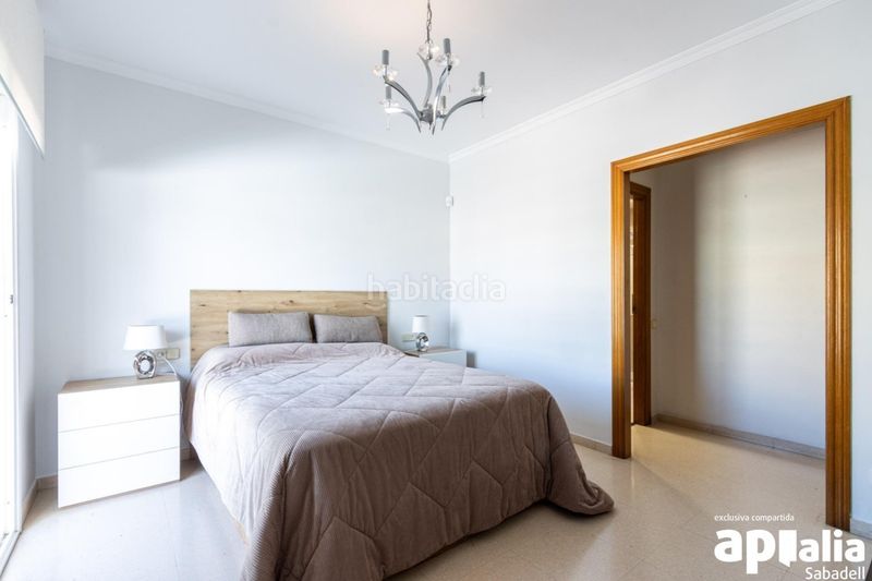 Foto 1790486b-9494-47d7-b355-2f91a6f4f489. Appartamento con riscaldamento parcheggio in Eixample Sabadell