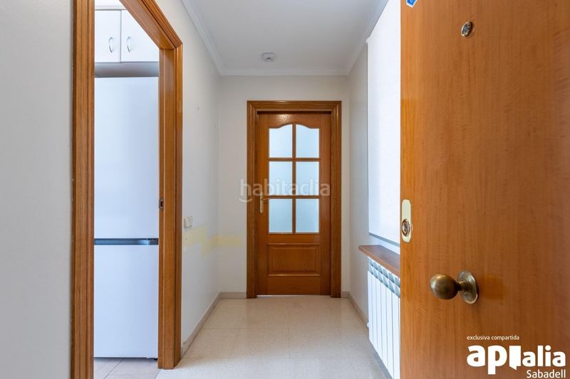 Foto 17d631da-30b7-4b3d-906c-fcd953cb889e. Appartamento con riscaldamento parcheggio in Eixample Sabadell