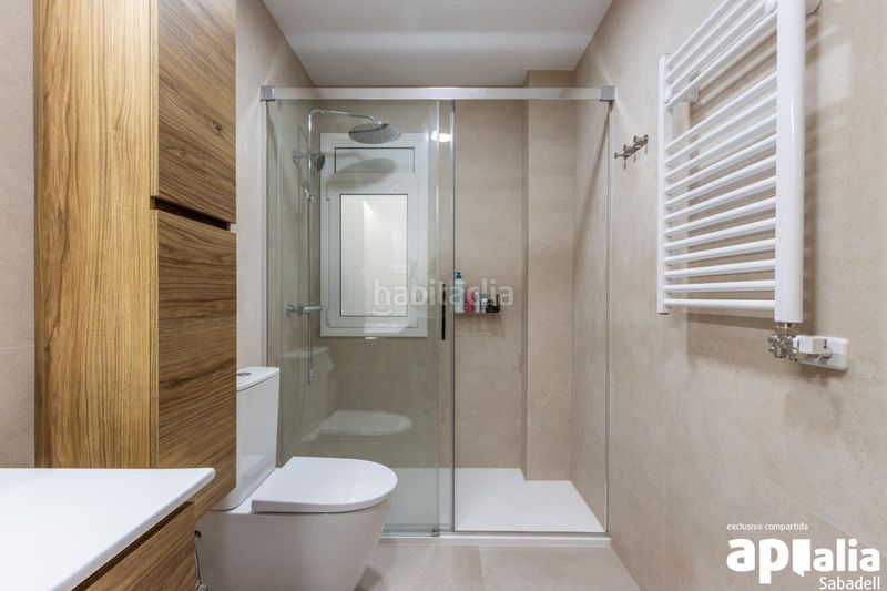 Foto ab18e908-63f6-4e0a-8492-b741442be24d. Appartamento con riscaldamento parcheggio in Eixample Sabadell