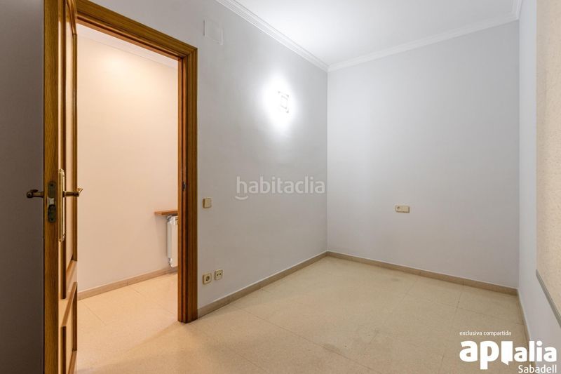 Foto eb3c0238-20ca-4a5c-9d63-541deb5e0748. Appartamento con riscaldamento parcheggio in Eixample Sabadell