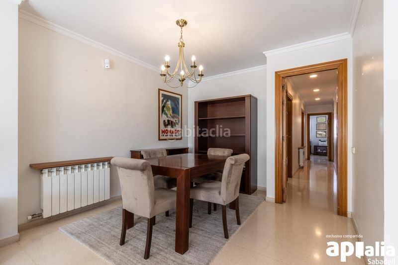 Foto ed384ee3-c692-43e0-ad70-aec1b1a66c7d. Appartamento con riscaldamento parcheggio in Eixample Sabadell