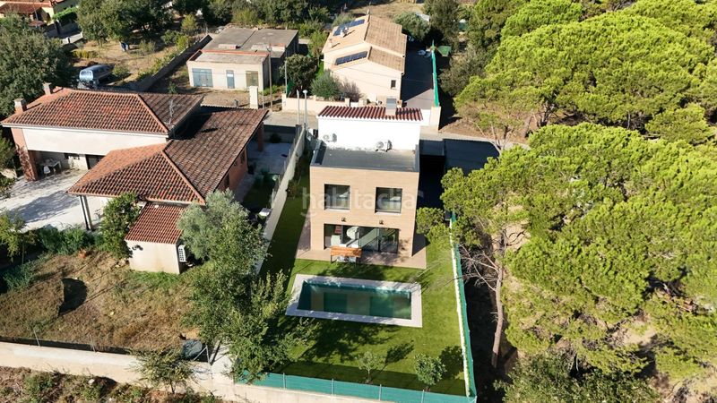 Foto 088c1088-86ba-4454-bfbd-ad8294c8f1ba. Casa amb calefacció aparcament piscina a Caldes de Malavella