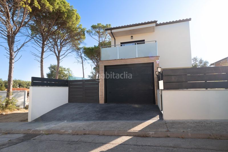 Foto 0db4c582-eef7-4023-be85-1a36b3b5692f. Casa amb calefacció aparcament piscina a Caldes de Malavella