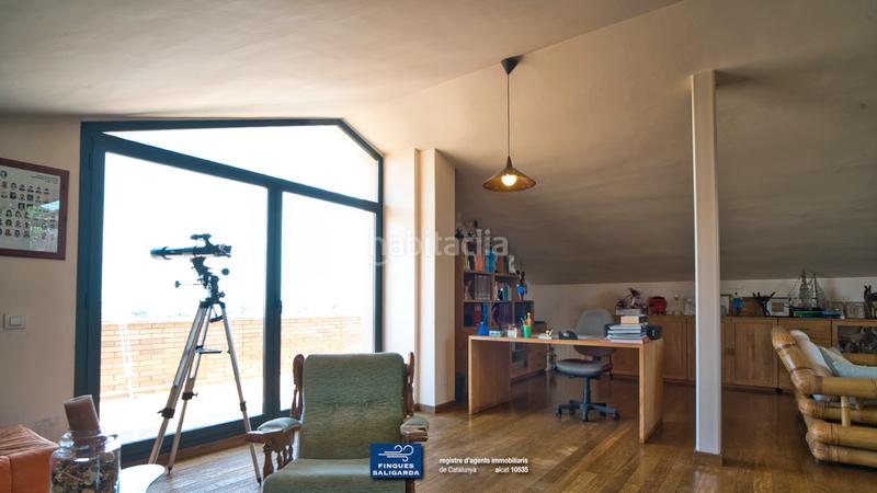 Foto 2d2fd738-040d-4a80-84e0-ac66f82b40a1. Casa con riscaldamento parcheggio piscina in Alella