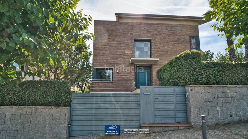 Foto 2d7edf33-fc1e-42f3-abbe-d0f4de56540d. Casa con riscaldamento parcheggio piscina in Alella