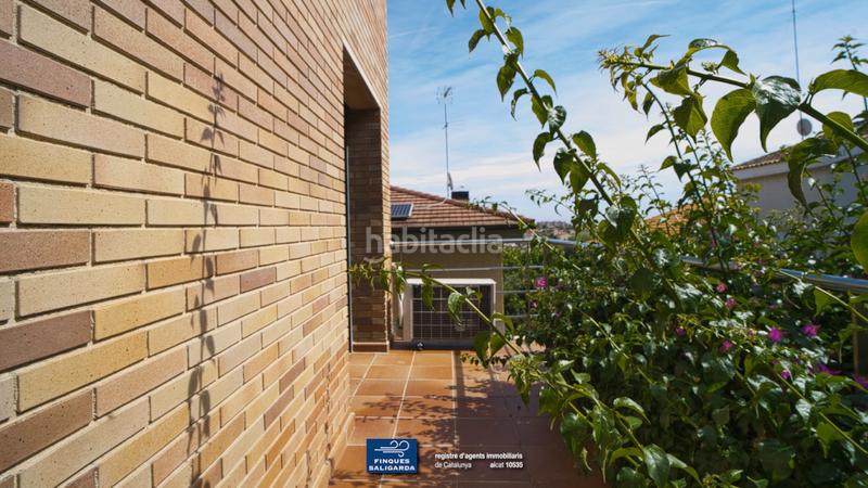 Foto b6e8af8f-1588-4c3b-aa9d-e0521df54fda. Casa con riscaldamento parcheggio piscina in Alella