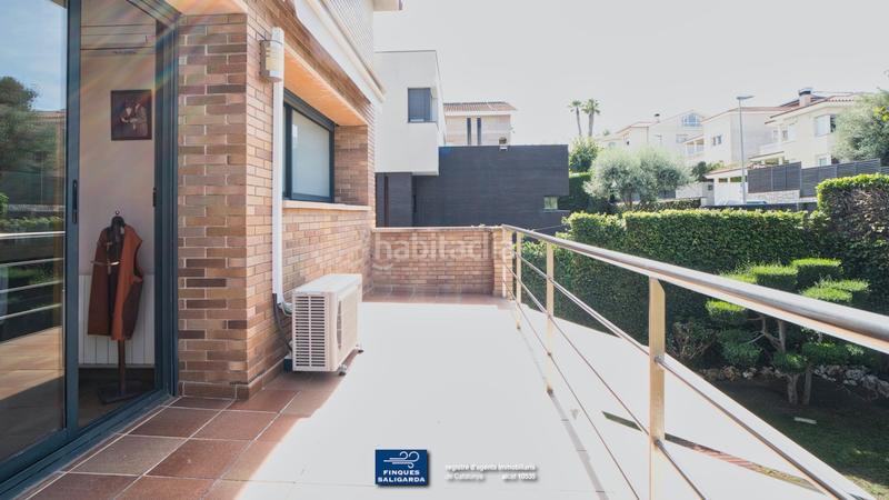 Foto f1ba2ee2-f859-4cf3-85bf-8747b93c2f88. Casa con riscaldamento parcheggio piscina in Alella