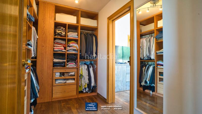 Foto fb80b725-cebc-48f6-ad66-1fb0ed0d2017. Casa con riscaldamento parcheggio piscina in Alella