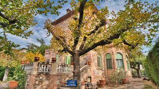 Chalet in Montserrat - El Passeig