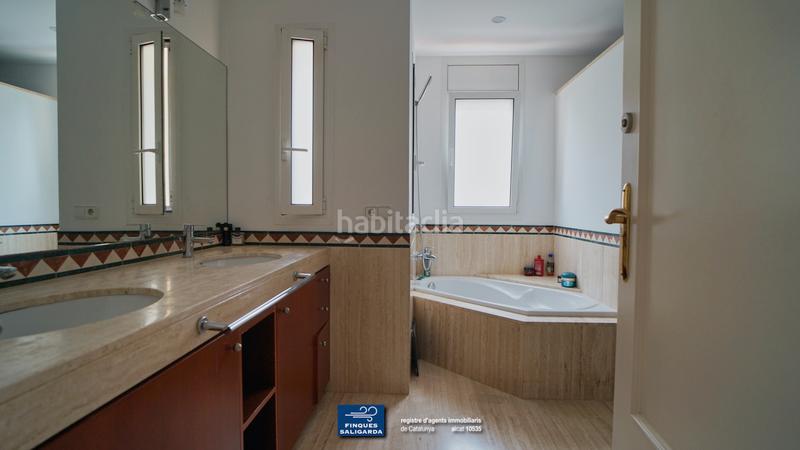 Foto 6fef351e-d1e3-40d9-b2b3-25901622e418. Casa con riscaldamento parcheggio piscina in Alella