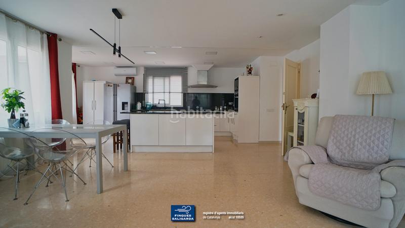 Foto c6081234-ecb9-47c2-97e4-337f52117a86. Casa con riscaldamento parcheggio piscina in Alella