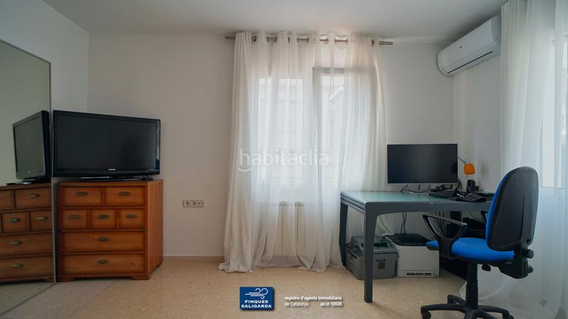 Foto f965715e-f7de-4f60-8dd2-14dc2aa0ece6. Casa con riscaldamento parcheggio piscina in Alella