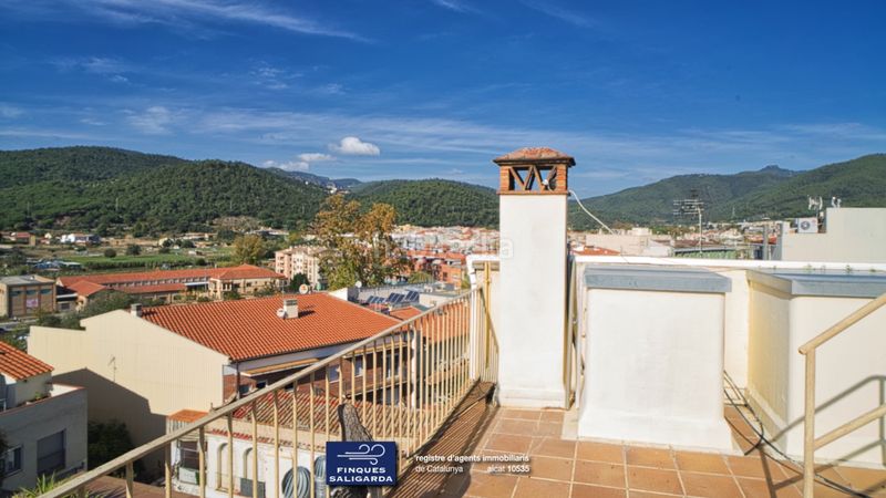 Foto 23b29c18-7abe-42c1-acc9-9d4d80a6abdb. Chalet con riscaldamento parcheggio in Centre Garriga (La)