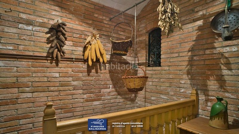 Foto 352b01f0-600a-4754-bc6f-ca30d745949b. Chalet con riscaldamento parcheggio in Centre Garriga (La)
