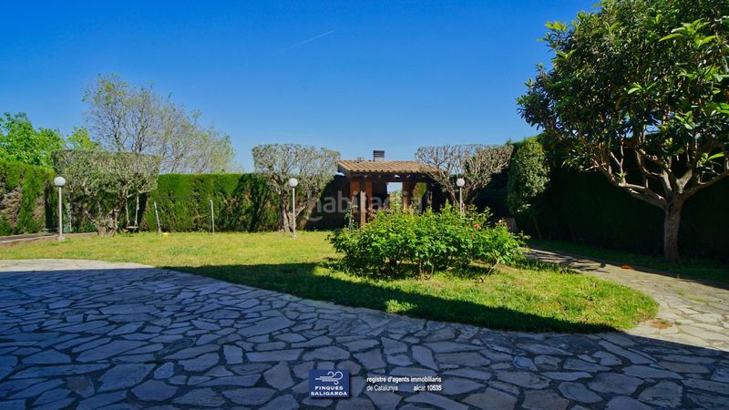 Foto 102a337d-1e5f-4bf2-a631-888d39cb4b00. Casa amb calefacció aparcament a Canovelles