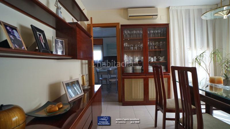 Foto 2a728f6a-0a90-40c0-a774-ed0b3846ee64. Casa amb calefacció aparcament a Canovelles