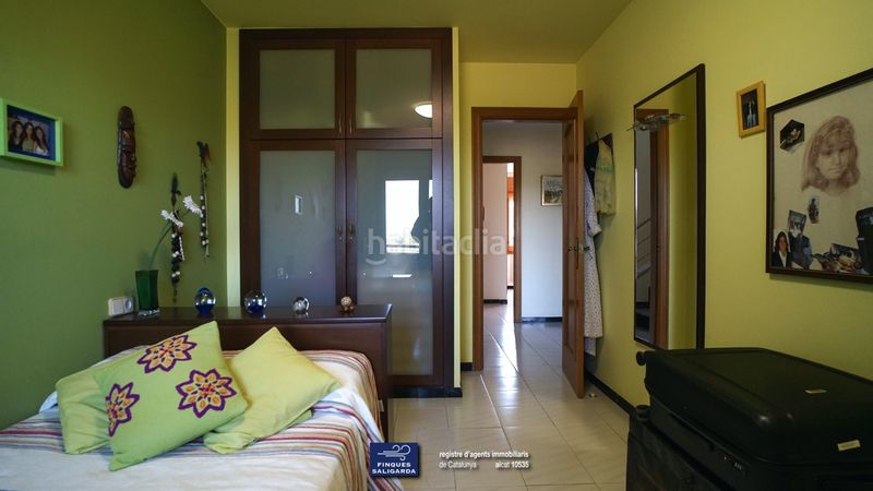 Foto 40438810-612e-4549-89b3-7bbc3d32f62f. Casa amb calefacció aparcament a Canovelles