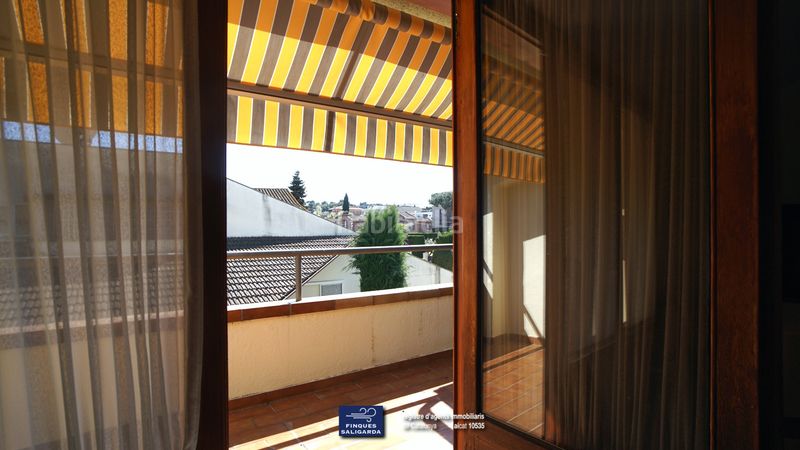 Foto a193d1de-f84e-43f4-bda5-b346b946cc39. Casa amb calefacció aparcament a Canovelles