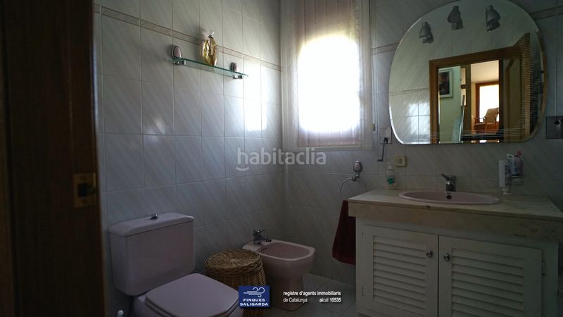 Foto cc05348a-f2ab-42b5-91f3-fece7e5aa516. Casa amb calefacció aparcament a Canovelles