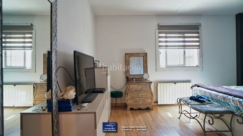 Foto 28b1fa14-7436-4483-97cd-bcecd507476c. Casa amb aparcament piscina a Canovelles