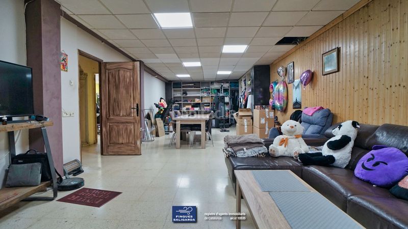 Foto d6f59940-7abc-4939-b52a-ecb547a9821f. Casa amb aparcament piscina a Canovelles