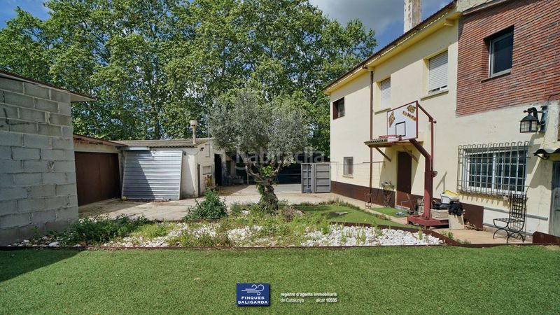 Foto f1e67790-79a8-4ece-9754-d743d8015900. Casa amb aparcament piscina a Canovelles