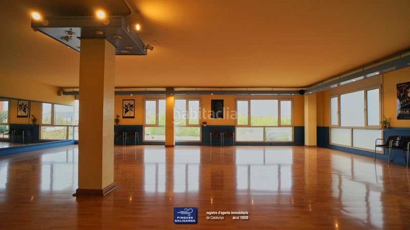 Foto 5c13b1f6-1c3c-45a7-94ed-11e61f2791d2. Edificio en Congost Granollers