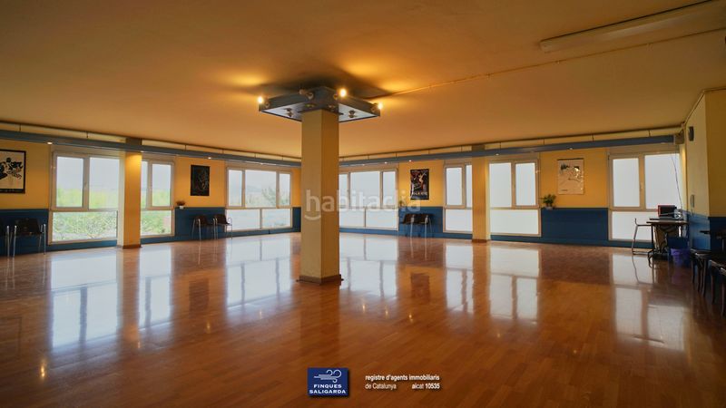 Foto 66cc6987-0578-4b35-91d3-895827aa79f5. Edificio en Congost Granollers