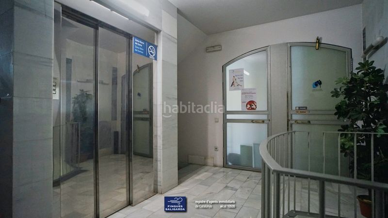 Foto dd1ed789-056b-4179-b975-c7e8bb015c58. Edificio en Congost Granollers