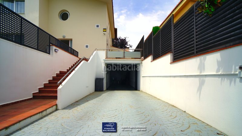 Foto d3fe9743-4eee-40a6-9293-f188ec023856. Casa en Alella