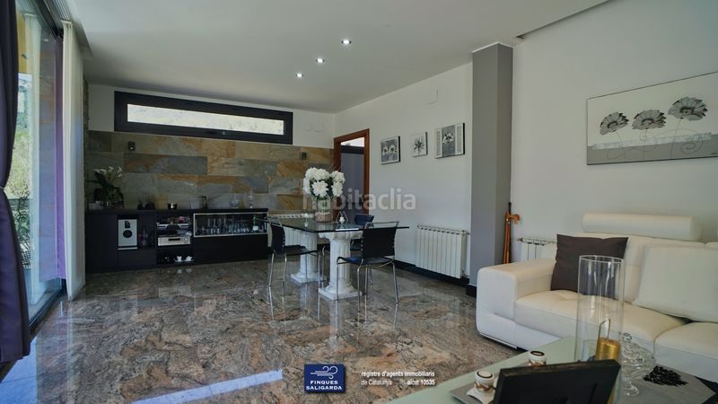 Foto c7507be1-6f1d-4b9f-a40e-d67cb1f6a148. Casa amb calefacció aparcament piscina a Sant Martí de Centelles