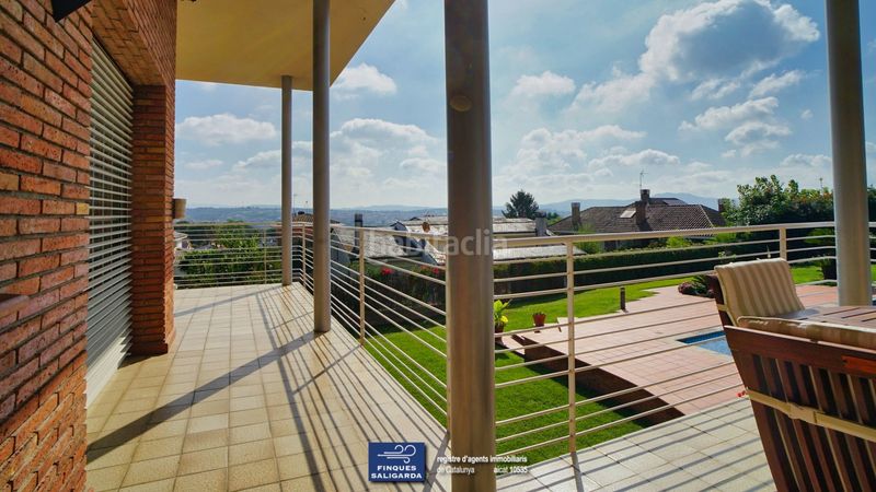Foto 430feaac-b05a-455e-b295-6f7d6649a113. Casa en Canovelles