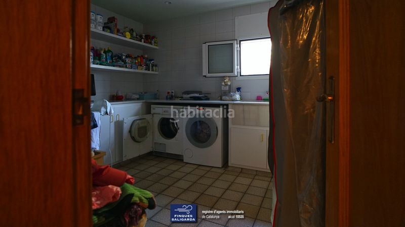 Foto 716f9b60-7376-4779-ba2d-0d729c3a7147. Casa en Canovelles