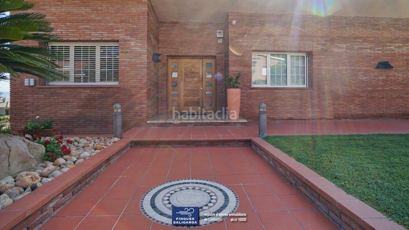 Foto 97261fb8-c923-4926-834c-3a1114799219. Casa en Canovelles