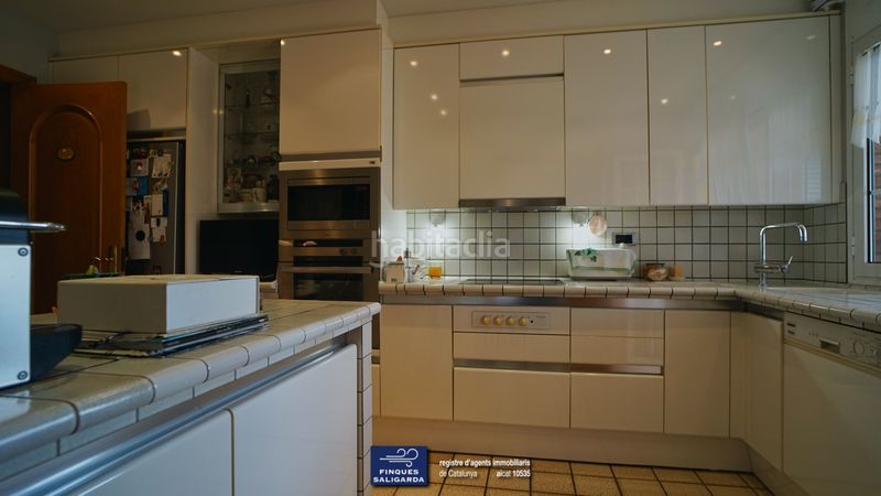 Foto c636cce2-b48f-4f84-b437-ba72f6bc61e1. Casa en Canovelles